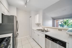 6831 Sw 44th St 304 Miami, FL 33155 - MLS#A11956483