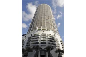 1750 Bayshore Dr , Miami, FL 33132 - MLS#A11956488