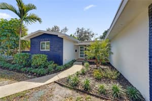 3816 W Park Rd Hollywood, FL 33021 - MLS#A11956498