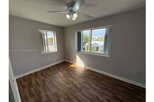 229 NW 10th Ave APT 4, Miami, FL 33128, - MLS#A11956513