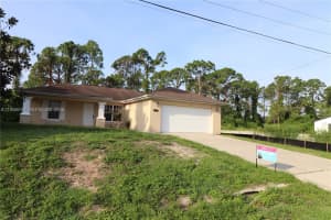 2805 1 Sw St Lehigh Acres, FL 33972 - MLS#A11956514