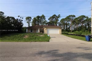 2805 1 Sw St Lehigh Acres, FL 33972 - MLS#A11956514