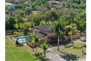 11400 Nw 19th St Plantation, FL 33323 - MLS#A11956515