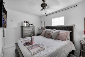 174 E 40th St Hialeah, FL 33013 - MLS#A11956530