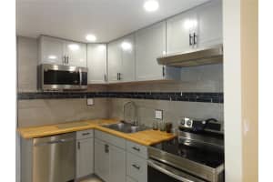 4172 Inverrary Dr 110 Lauderhill, FL 33319 - MLS#A11956557