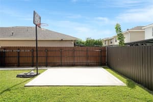 572 Ne 6th Pl Homestead, FL 33034 - MLS#A11956574