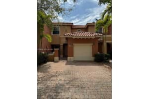 15242 Sw 30th Ter Miami, FL 33185 - MLS#A11956629