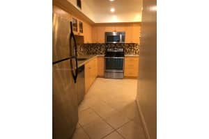 4000 N Hills Dr 32 Hollywood, FL 33021 - MLS#A11956633