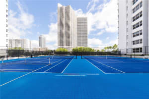 1904 Ocean Dr , Hallandale Beach, FL 33009 - MLS#A11956638