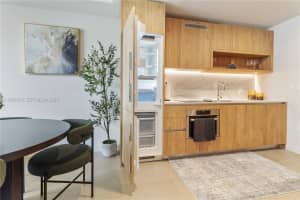 11 Ne 6 1513 Miami, FL 33132 - MLS#A11956653