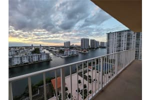 290 174th St 1503 Sunny Isles Beach, FL 33160 - MLS#A11956687