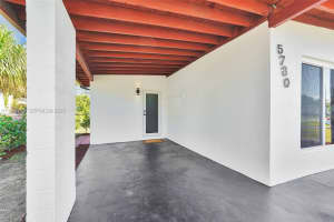 5730 Sw 54th Ter Davie, FL 33314 - MLS#A11956700