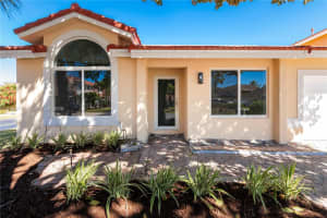 10831 Sw 152nd Ct Miami, FL 33196 - MLS#A11956710