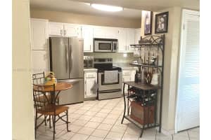 361 S Hollybrook Dr 305 Pembroke Pines, FL 33025 - MLS#A11956717