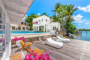 24 S Hibiscus Dr Miami Beach, FL 33139 - MLS#A11956788