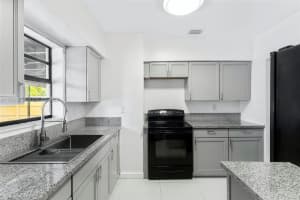 551 Nw 183rd St 551 Miami Gardens, FL 33169 - MLS#A11956828