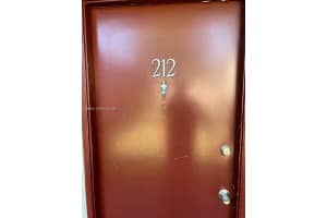 151 Sw 135 Ter 212t Pembroke Pines, FL 33027 - MLS#A11956853