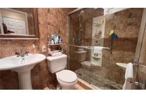 2001 S Ocean Dr 55 Hallandale Beach, FL 33009 - MLS#A11956866