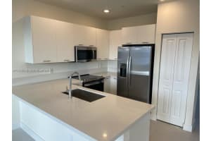 6453 Nw 102nd Path 303 Doral, FL 33178 - MLS#A11956868