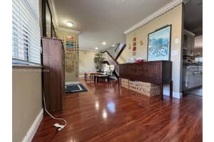 232 Lakeside Cir Sunrise, FL 33326 - MLS#A11956880