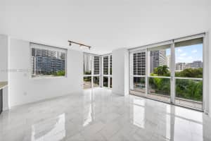 500 Brickell Ave 501 Miami, FL 33131 - MLS#A11956889