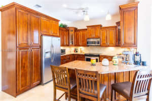 10564 Nw 57th St Doral, FL 33178 - MLS#A11956892