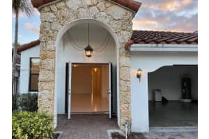 9952 Nw 10th St 9952 Miami, FL 33172 - MLS#A11956914