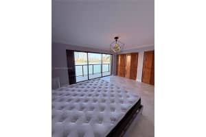 4000 Ne 168th St Ph3a North Miami Beach, FL 33160 - MLS#A11956930