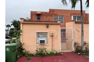 4250 W 11th Ln 43, Hialeah