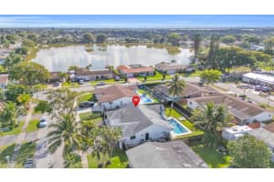 8810 Nw 7th St Pembroke Pines, FL 33024 - MLS#A11956974