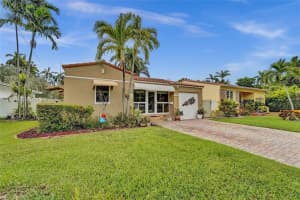 1340 Jackson St, Hollywood