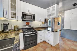 1340 Jackson St Hollywood, FL 33019 - MLS#A11956996