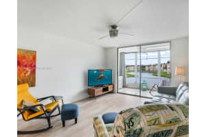 8861 Sunrise Lakes Blvd 205, Sunrise