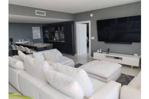 200 Biscayne Boulevard Way 3907 Miami, FL 33131 - MLS#A11957032