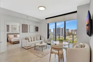 580 72nd Street 808, Miami Beach