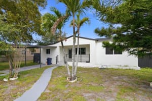 945 Sharazad Blvd, Opa-locka, FL 33054, Sold 04/13/26