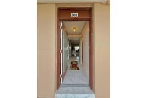 2901 Nw 46th Ave 304 Lauderdale Lakes, FL 33313 - MLS#A11957108