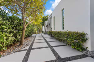 400 90th St Surfside, FL 33154 - MLS#A11957236