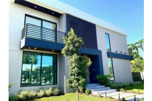 1700 Ne 18th St Fort Lauderdale, FL 33305 - MLS#A11957266