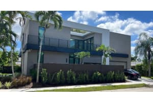 1700 Ne 18th St Fort Lauderdale, FL 33305 - MLS#A11957266