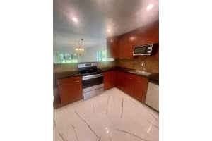 403 Lakeview Dr 106 Weston, FL 33326 - MLS#A11957278