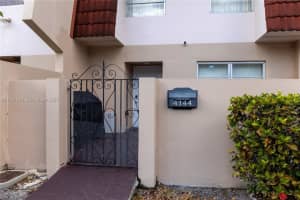 4144 Inverrary Dr 15g, Lauderhill