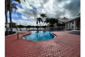 2890 N Oakland Forest Dr 111 Oakland Park, FL 33309 - MLS#A11957324