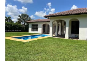 1460 Sw 125th Ave Davie, FL 33325 - MLS#A11957337