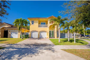 1046 Ne 17th Ter Homestead, FL 33033 - MLS#A11957384