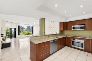 520 W Brickell Key Dr A619, Miami