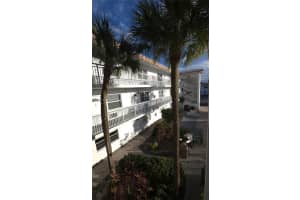 120 Ne 20th Ave 27 Deerfield Beach, FL 33441 - MLS#A11957399