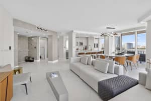 1000 W Island Blvd 1009 Aventura, FL 33160 - MLS#A11957416