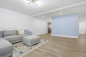 941 E 16th Pl Hialeah, FL 33010 - MLS#A11957423