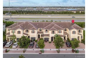 10301 W 32nd Ln Hialeah, FL 33018 - MLS#A11957433